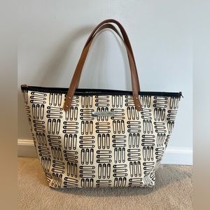 Petunia Pickle Bottoms Downtown Tote-  London Calling Diaper Bag Cream/Bobbypin